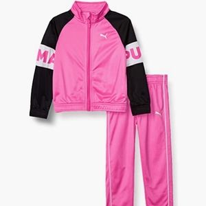 1️⃣ Puma set for baby girls 12 mos.